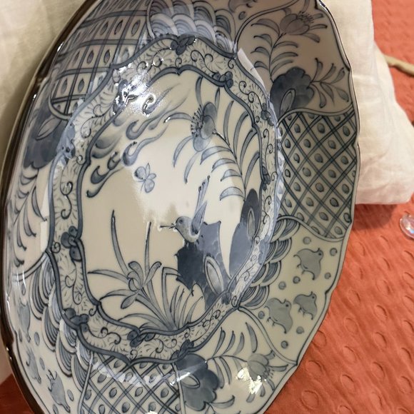 Blue and white botanical motif plate - Picture 3 of 6